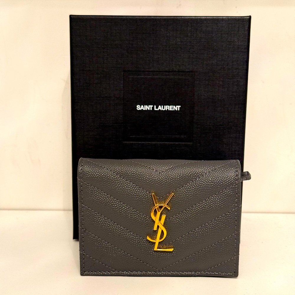YSL Small Matelasse Envelope Wallet w/Gold Hardware - Full Set!!